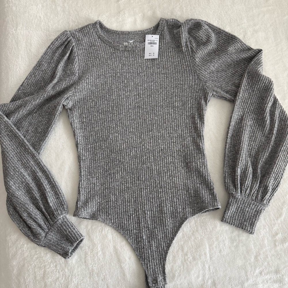 NWT Hollister ribbed gray bodysuit sz small